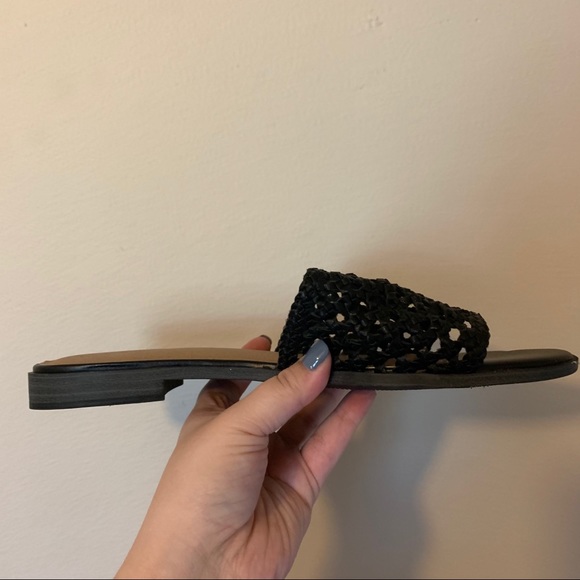 Universal Thread // Black Sandals - Picture 4 of 6